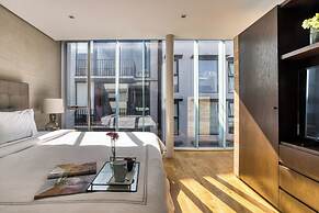 AR 218 Hotel by ULIV