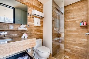 AR 218 Hotel by ULIV