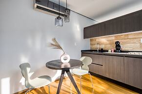 AR 218 Hotel by ULIV