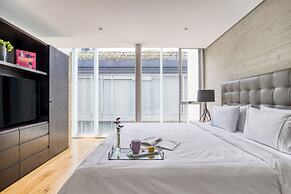 AR 218 Hotel by ULIV