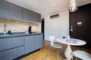 AR 218 Hotel by ULIV