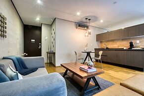 AR 218 Hotel by ULIV