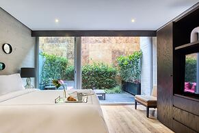 AR 218 Hotel by ULIV