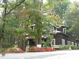 Lake Rabun Hotel & Restaurant