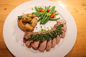 Lake Rabun Hotel & Restaurant