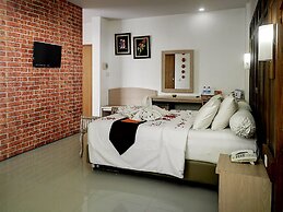 d'Lima Hotel & Villas