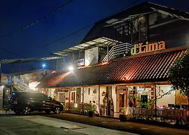d'Lima Hotel & Villas