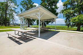 Buttonwood Bay RV Resort