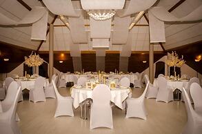 Threeland Hotel