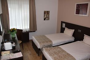 Threeland Hotel