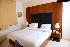 Dolphin Royal Suites