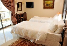 Dolphin Royal Suites