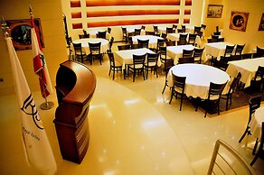 Dolphin Royal Suites