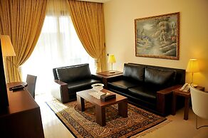 Dolphin Royal Suites