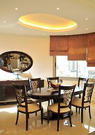 Dolphin Royal Suites