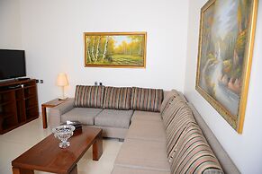 Dolphin Royal Suites