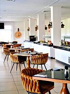 Sveltos Hotel