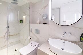 Cheval Phoenix House at Sloane Square