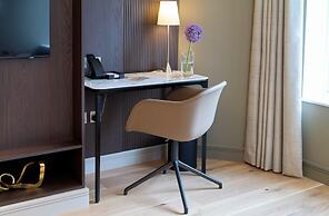 Cheval Phoenix House at Sloane Square