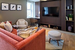 Cheval Phoenix House at Sloane Square