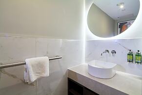 Cheval Phoenix House at Sloane Square