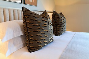 Cheval Phoenix House at Sloane Square