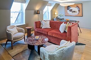 Cheval Phoenix House at Sloane Square