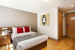 Britannia Study Hotel