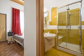 Simon Hotel