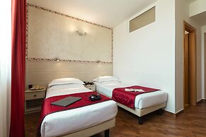Simon Hotel