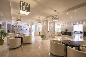Simon Hotel