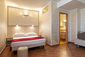 Simon Hotel