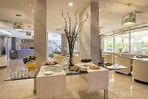 Simon Hotel