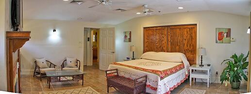 Night Swan Intracoastal B&B