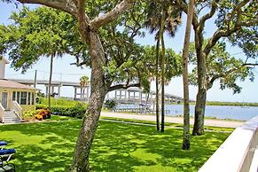 Night Swan Intracoastal B&B