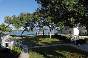 Night Swan Intracoastal B&B