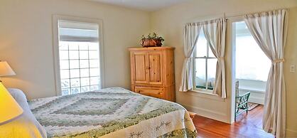 Night Swan Intracoastal B&B