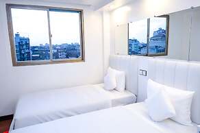 Clover Hotel City Center