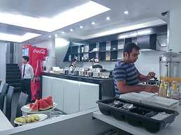 Clover Hotel City Center