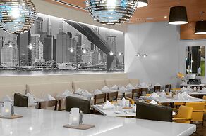 Hilton Garden Inn New York/Times Square Central