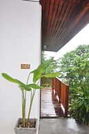 AmaresA Resort & Skybar