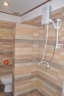 AmaresA Resort & Skybar