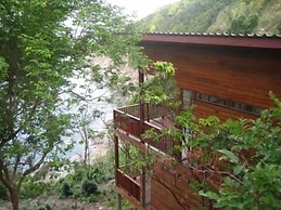 AmaresA Resort & Skybar