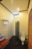 AmaresA Resort & Skybar