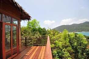 AmaresA Resort & Skybar