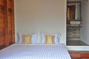 AmaresA Resort & Skybar