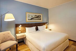Radisson Blu Plaza El Bosque Santiago