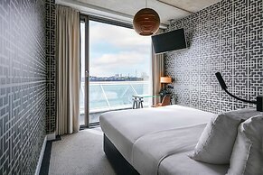 DoubleTree by Hilton Hotel Amsterdam - NDSM Wharf