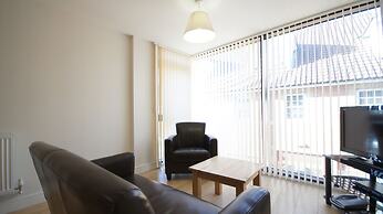 Lodge Drive Apartments
