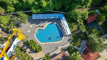 Lykia Botanika Beach & Fun Club